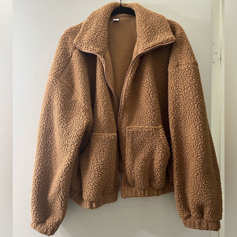 NWT Old navy tan Sherpa jacket size medium